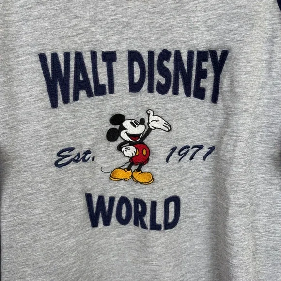 RARE VTG‎ 90s Walt Disney World Embroidered Mickey Mouse Tee 3/4 Sleeve Cotton